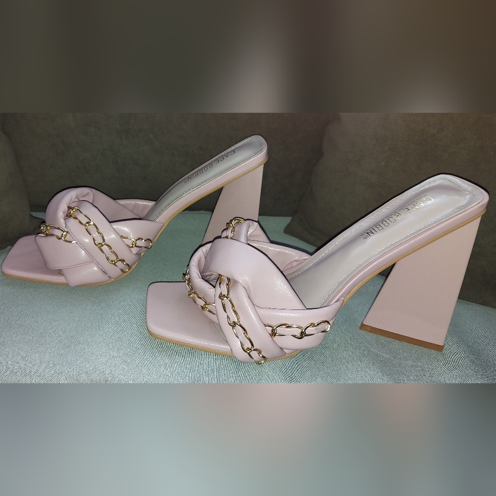 CAPE ROBBIN Mauve Mule Woven Chain Triangle Chunky Heels LIKE NEW - Picture 2 of 7